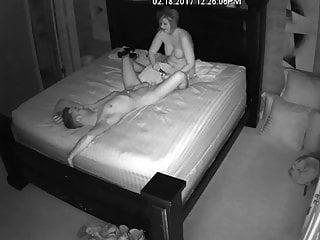 Ich bin ihr neues Spielzeug gekauft