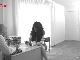 Maya Banxxx lässt sich beim Casting ficken